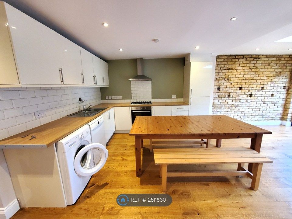 Property photo 3 of 9