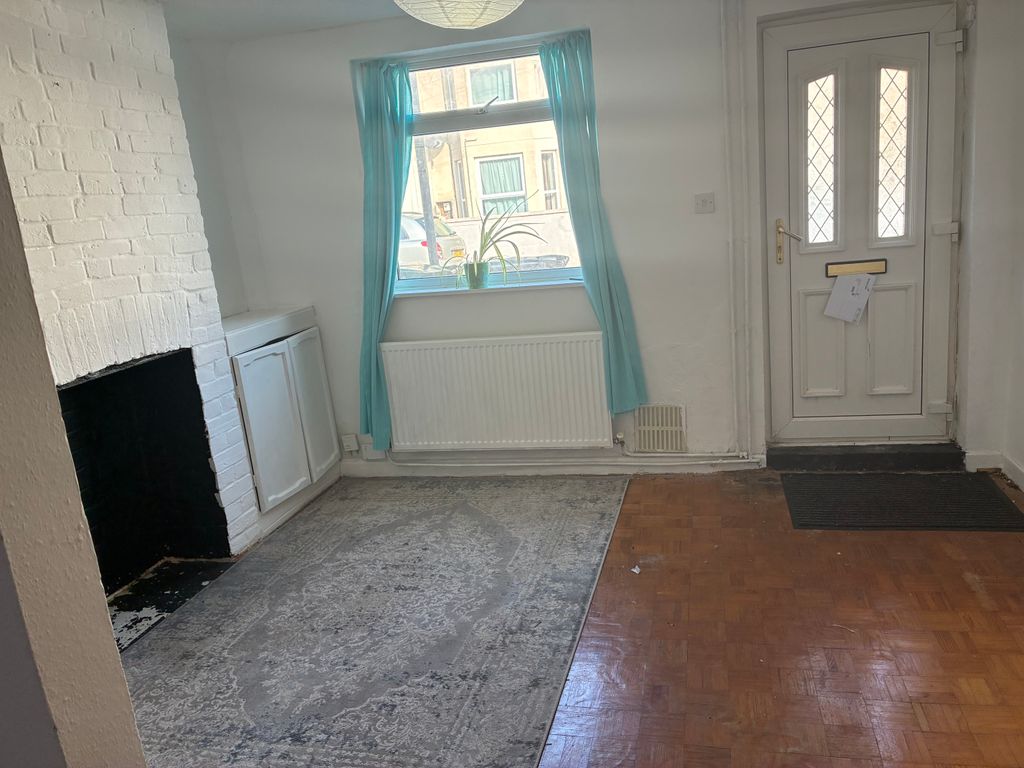 Property photo 2 of 5