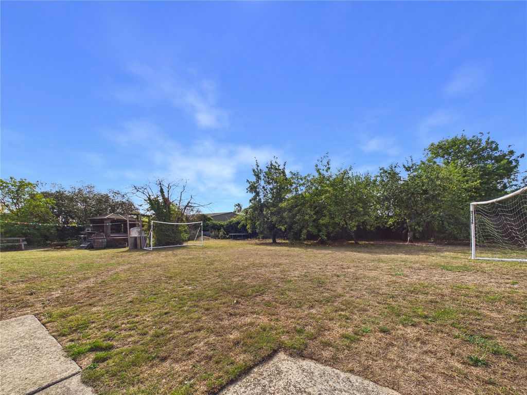 Property photo 3 of 18 Picture No. 03