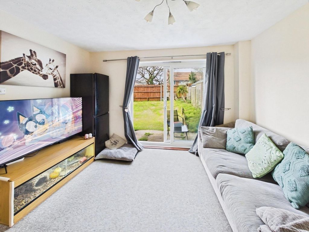 Property photo 2 of 6