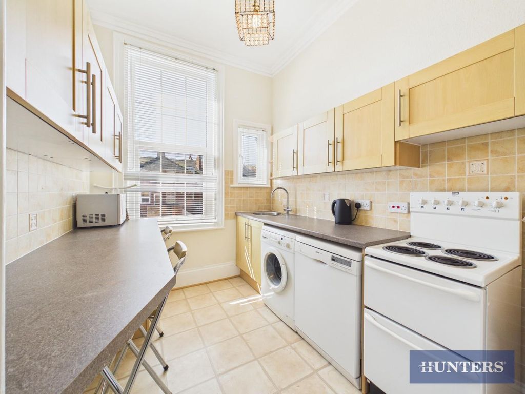 Property photo 2 of 9 Kitchen