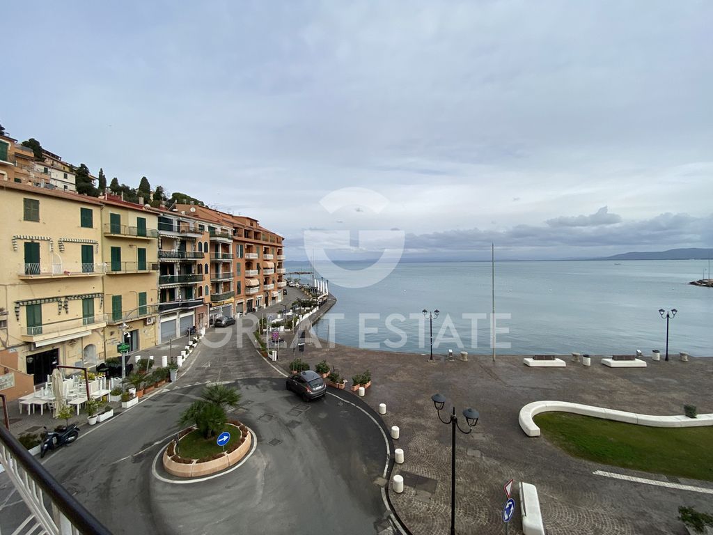 Property photo 2 of 11 Exteriors