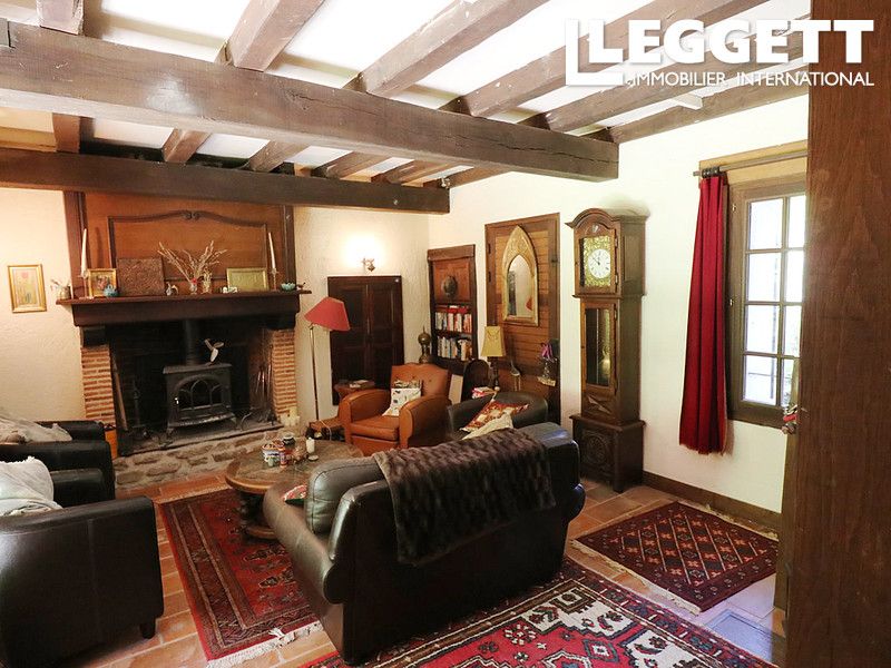 Property photo 3 of 10