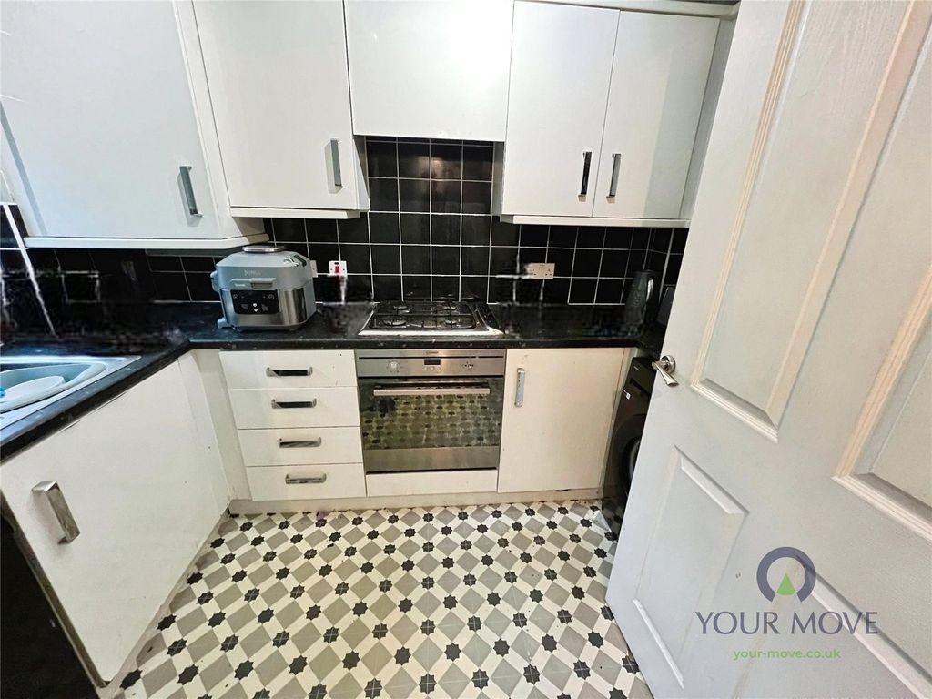 Property photo 3 of 13 Picture No. 16