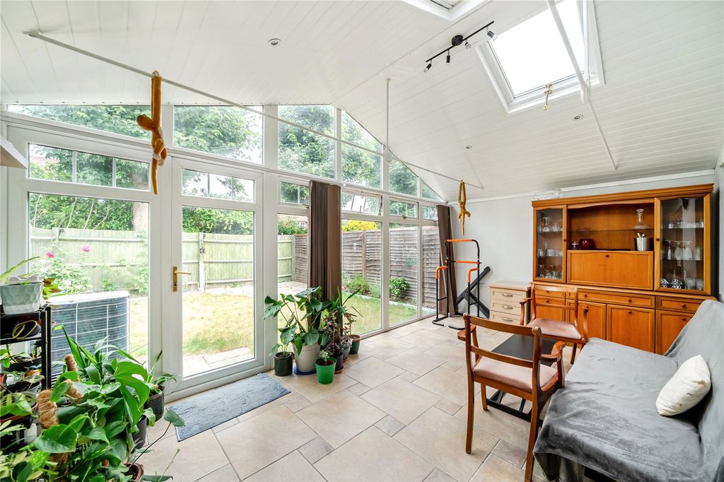 Property photo 2 of 17 Picture No. 03