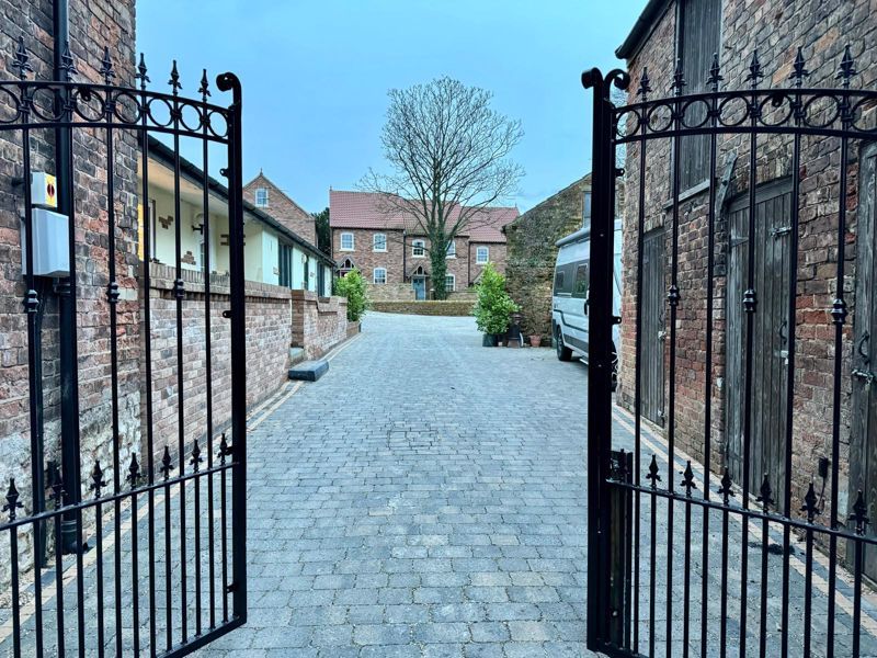 Property photo 2 of 18 Gated Driveway