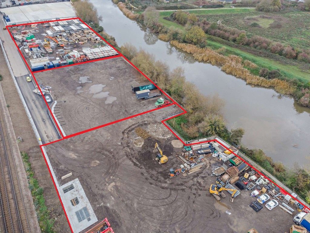 Property photo 3 of 7 Photo 3