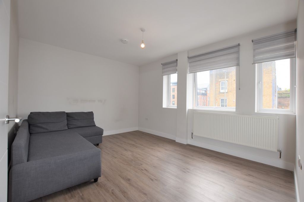 Property photo 1 of 4