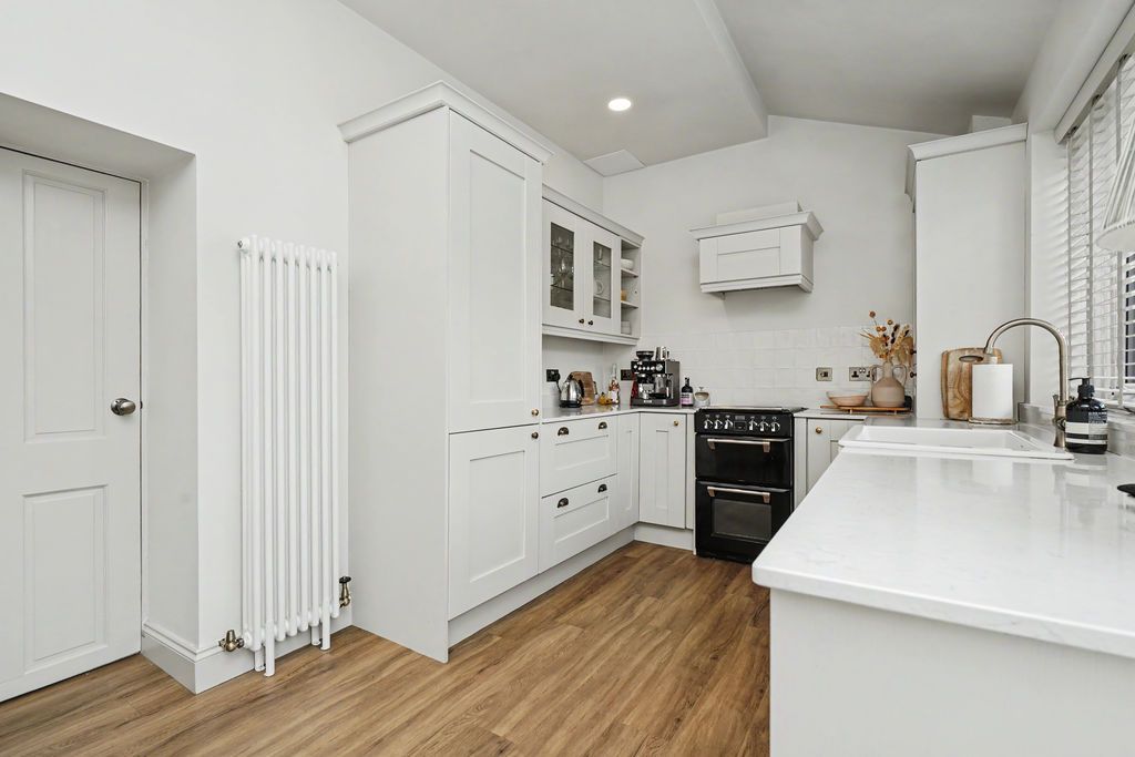 Property photo 3 of 21 Photo 15