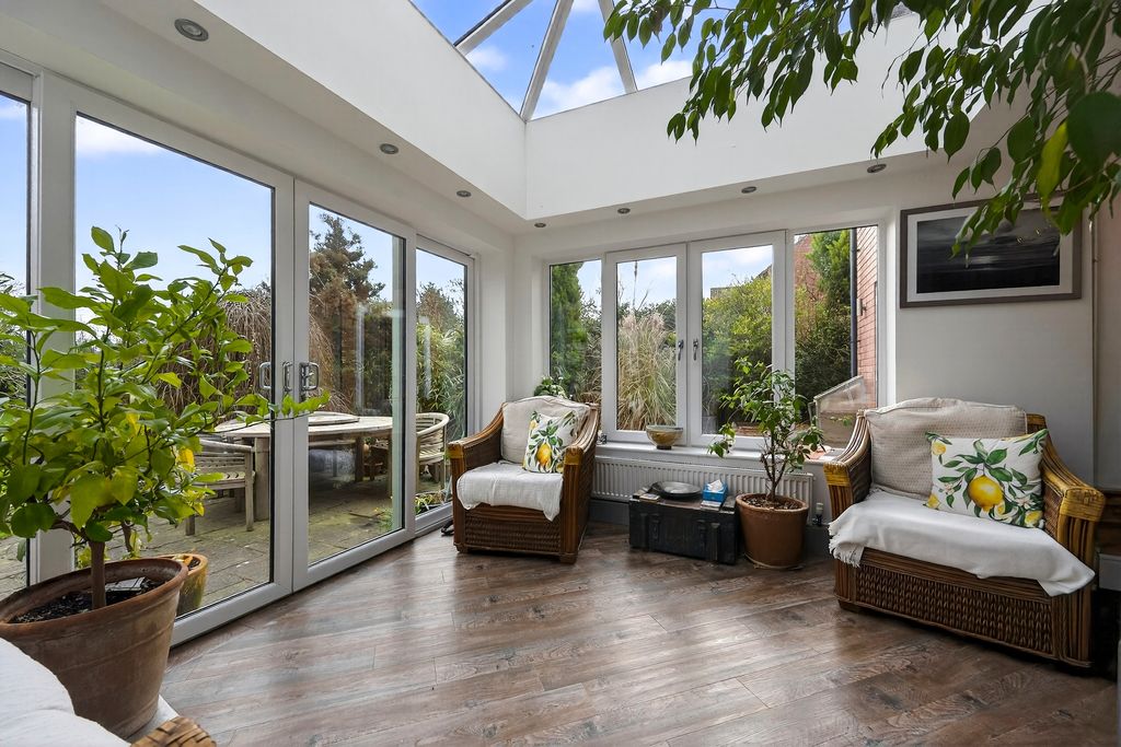 Property photo 1 of 18 Orangery