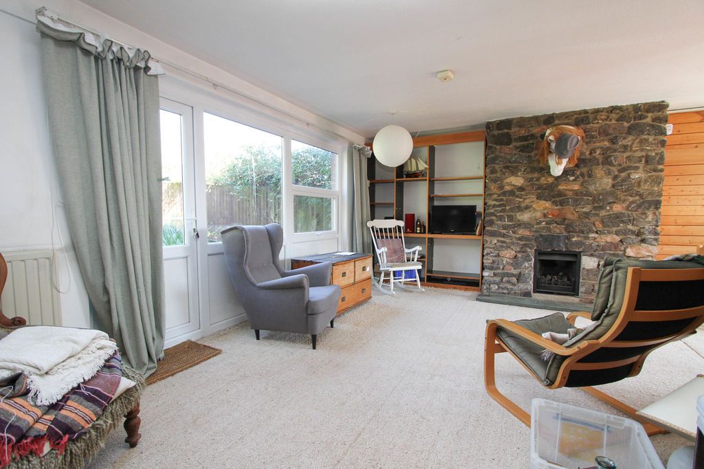 Property photo 2 of 19 Lounge/Diner