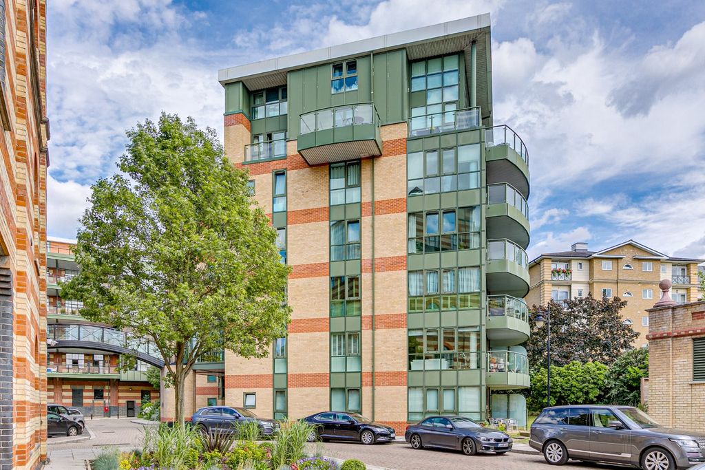 Property photo 1 of 9