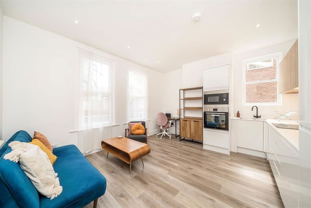 Property photo 2 of 5