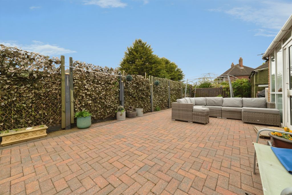 Property photo 2 of 21
