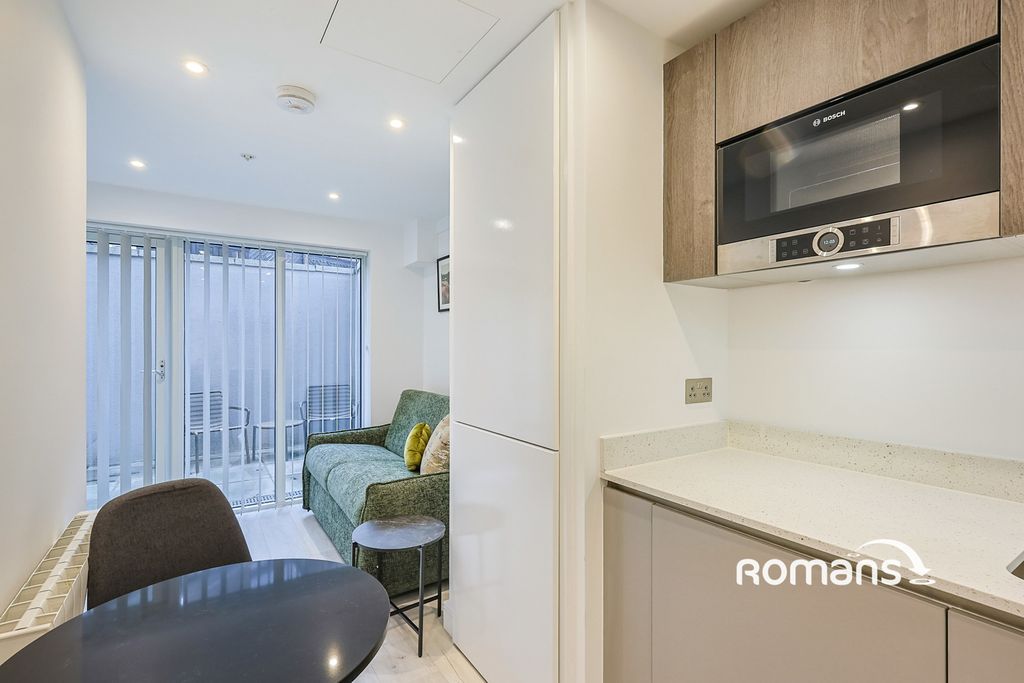 Property photo 3 of 10 Photo