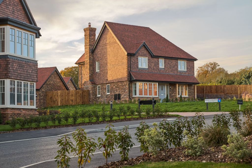 Property photo 1 of 17