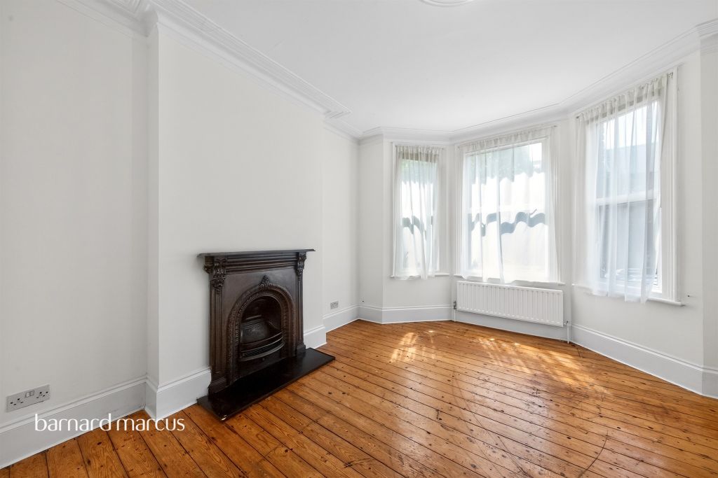 Property photo 3 of 11