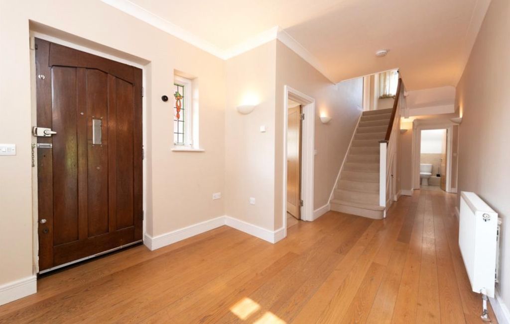 Property photo 2 of 12 Picture No. 03