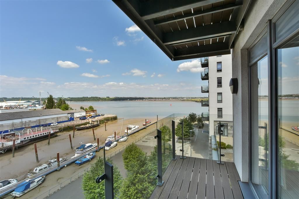 Property photo 3 of 12 Balcony
