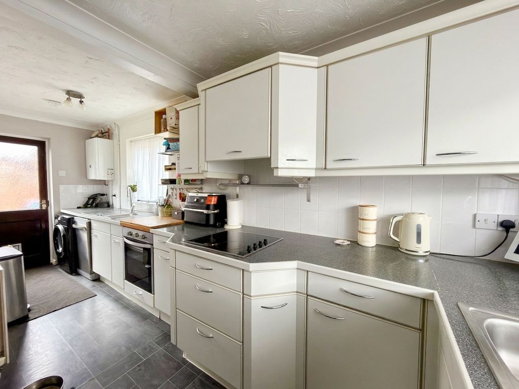 Property photo 3 of 13 Kitchen/Utility