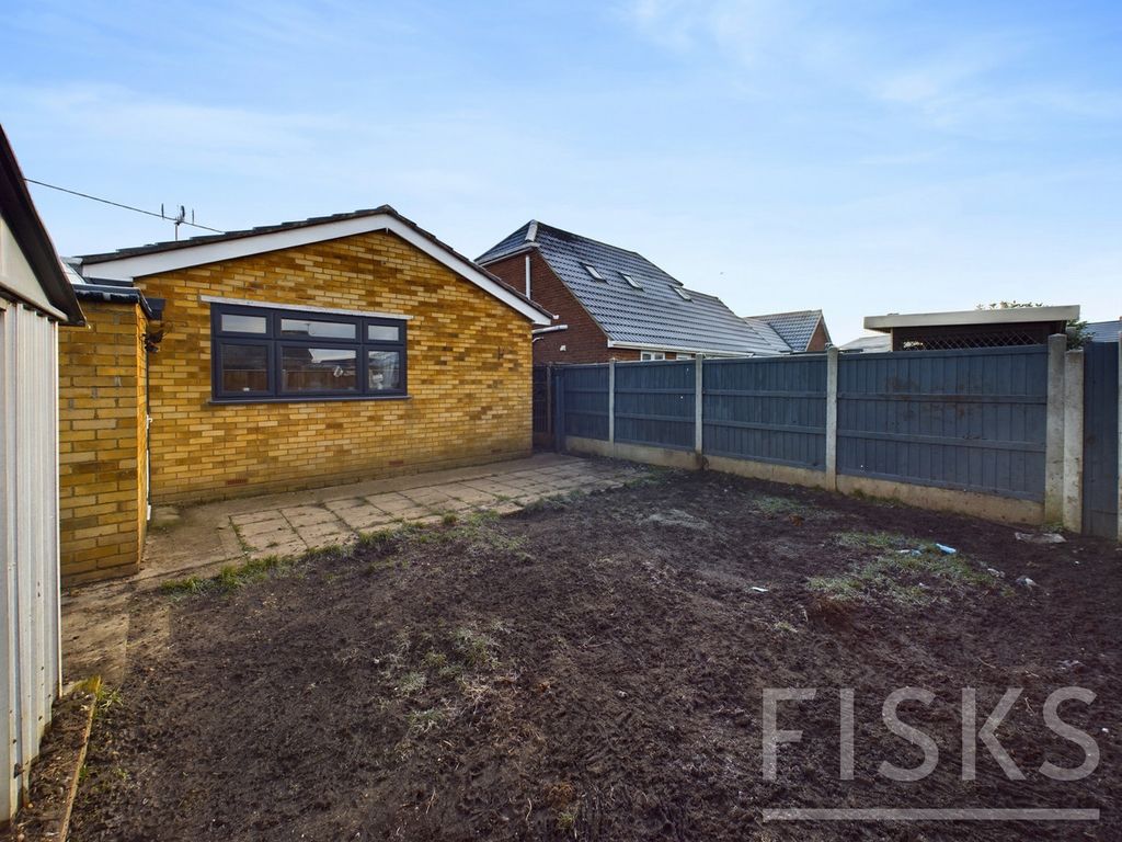 Property photo 3 of 12