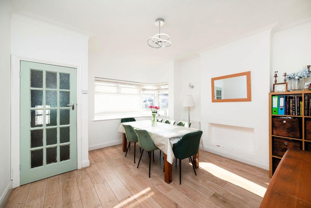 Property photo 2 of 15 2