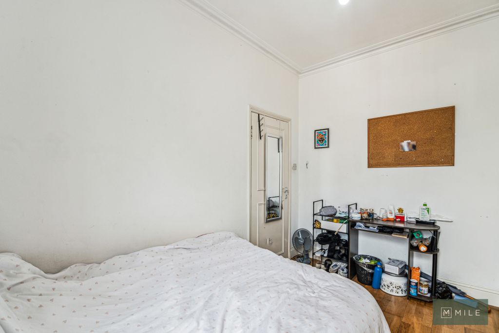 Property photo 3 of 7 7-W