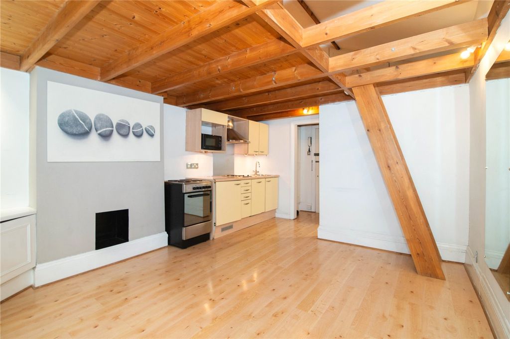 Property photo 2 of 8 Picture No. 02