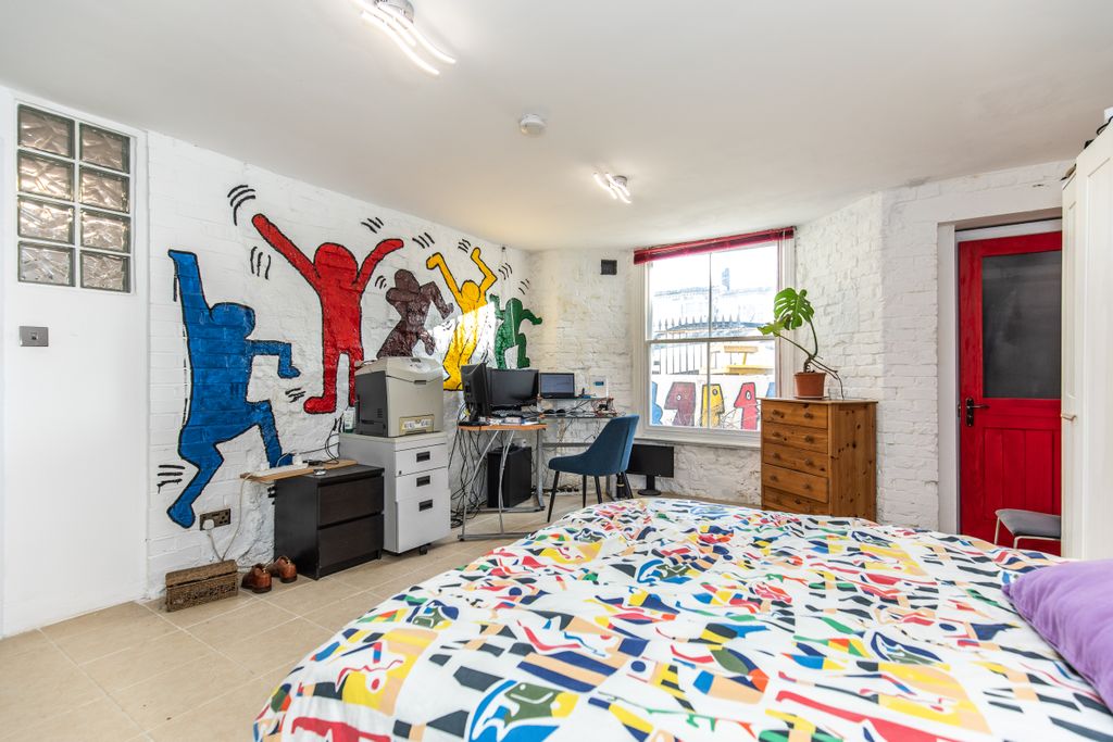 Additional image 17 of 2 bed flat for saleClarence Square, Brighton BN1