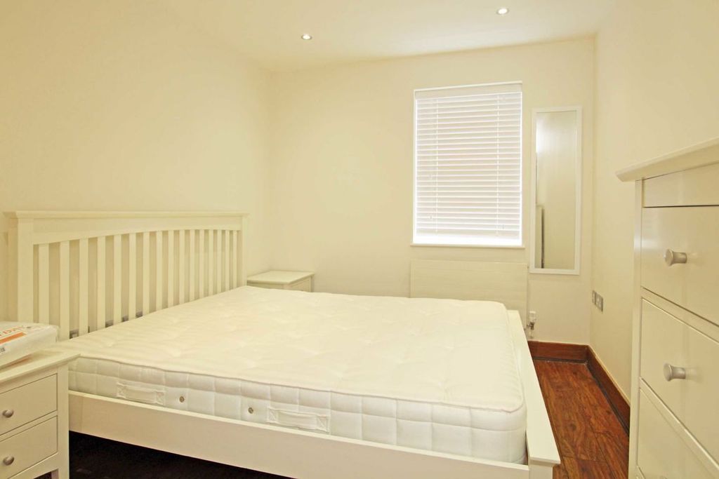 Property photo 3 of 4