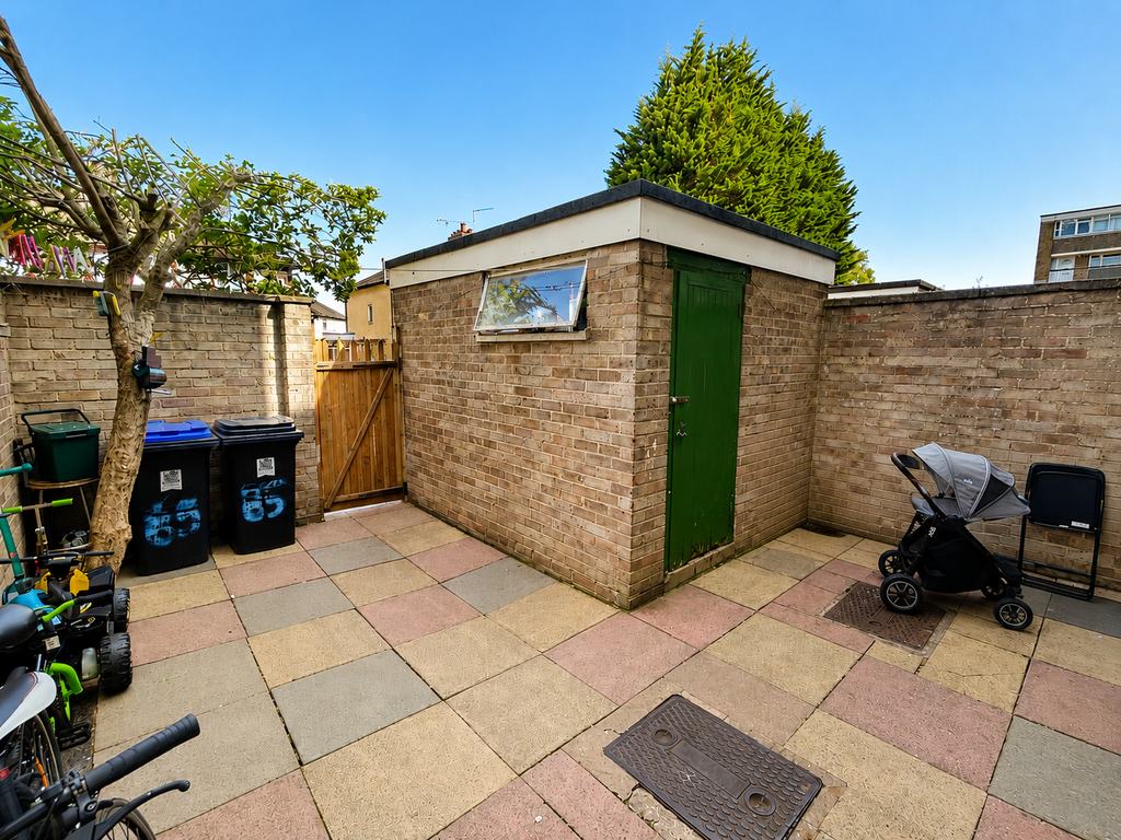 Property photo 2 of 14 Gallery