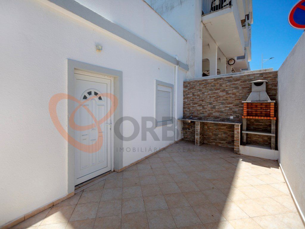 Property photo 2 of 30