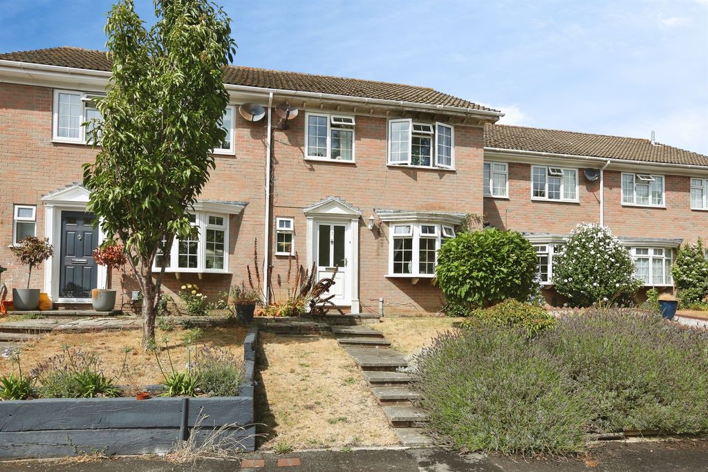 Property photo 1 of 12