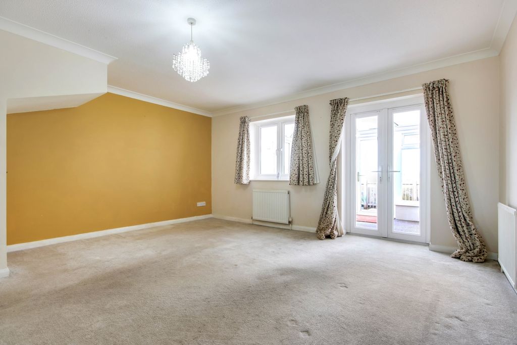 Property photo 3 of 18 Img_0983-Img_0985