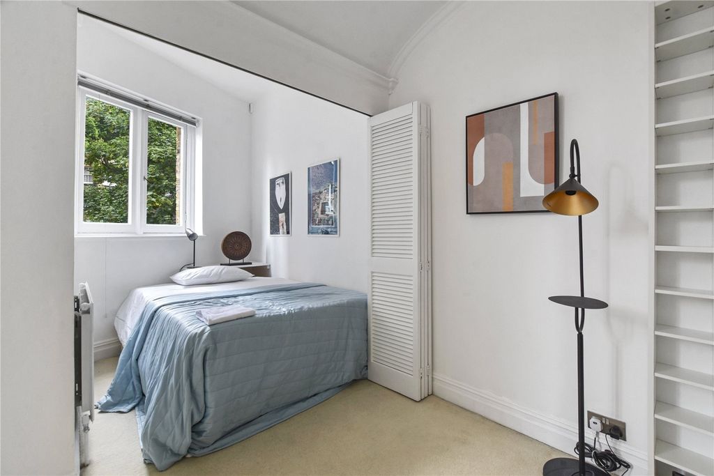Property photo 2 of 6