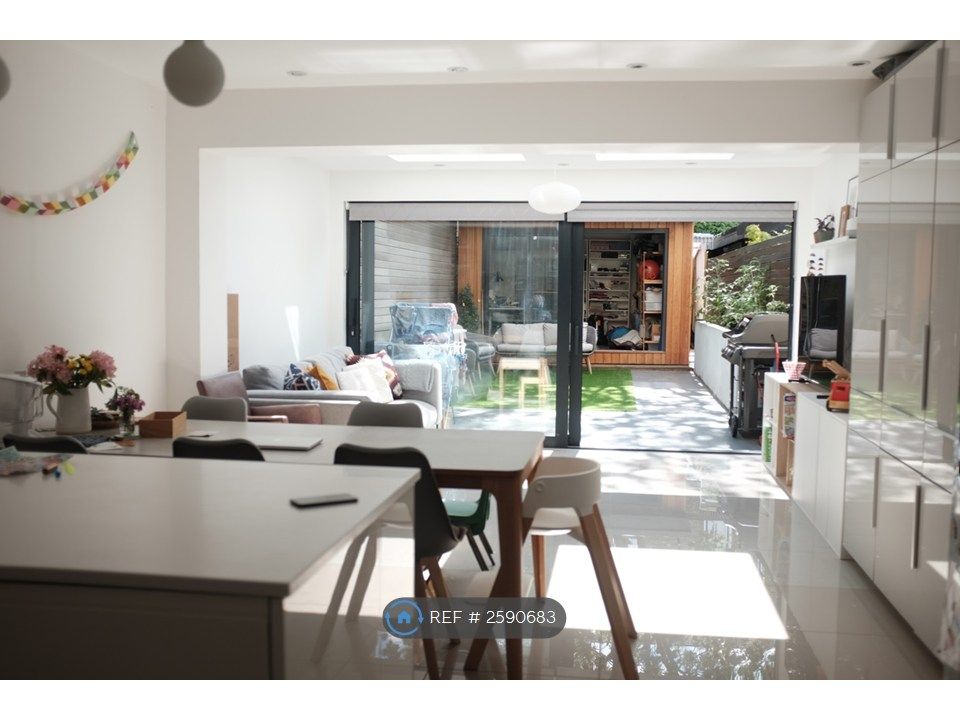 Property photo 1 of 17 Open-Plan Kitchen