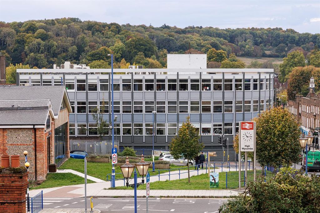 Property photo 1 of 4 Photo