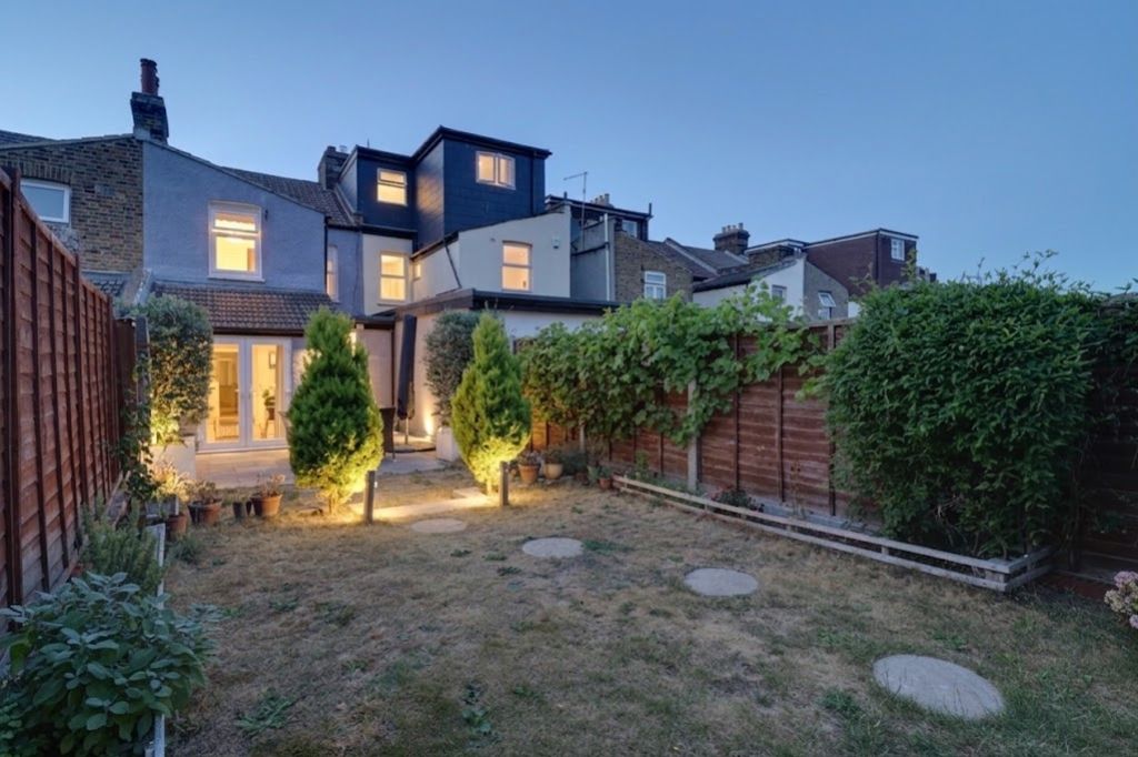 Property photo 3 of 19