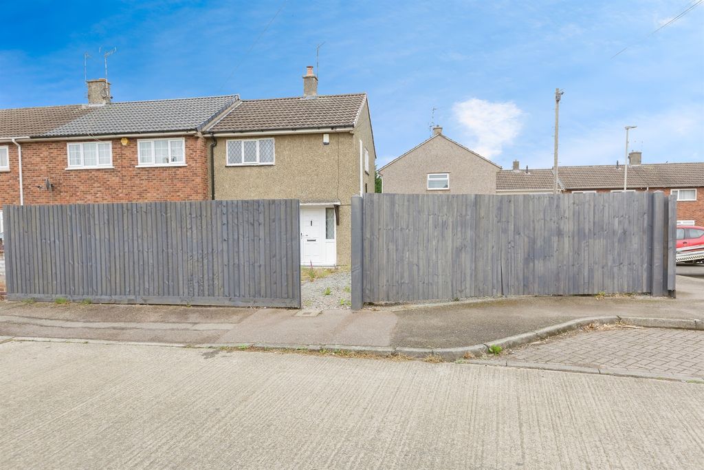 Property photo 3 of 17
