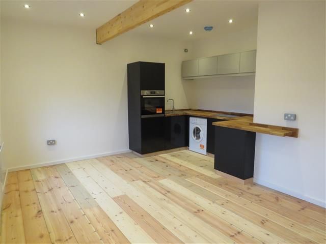 Property photo 1 of 6 Kitchen