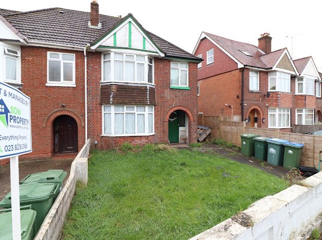 Property photo 2 of 8