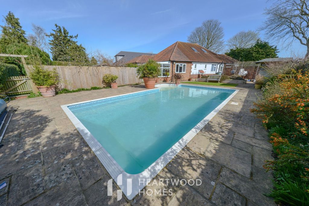Property photo 3 of 30
