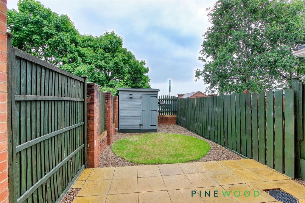 Property photo 2 of 16 Rear Garden