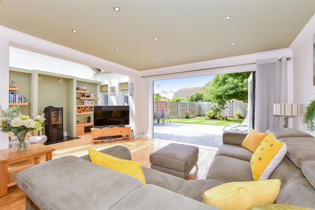 Property photo 3 of 17 External Lifestyle Photograph