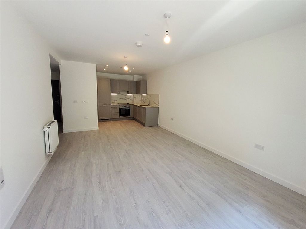 Property photo 3 of 12 Picture No. 04