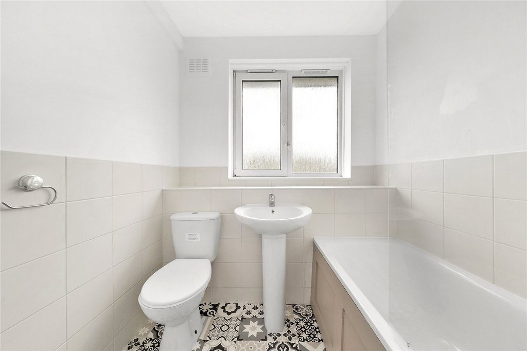 Property photo 3 of 11 Picture No. 13