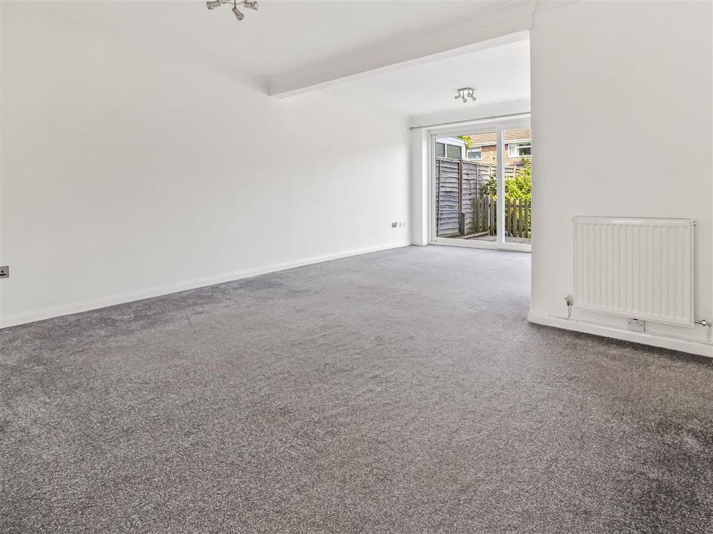 Property photo 2 of 14 35 Tavy Road-005.Jpg