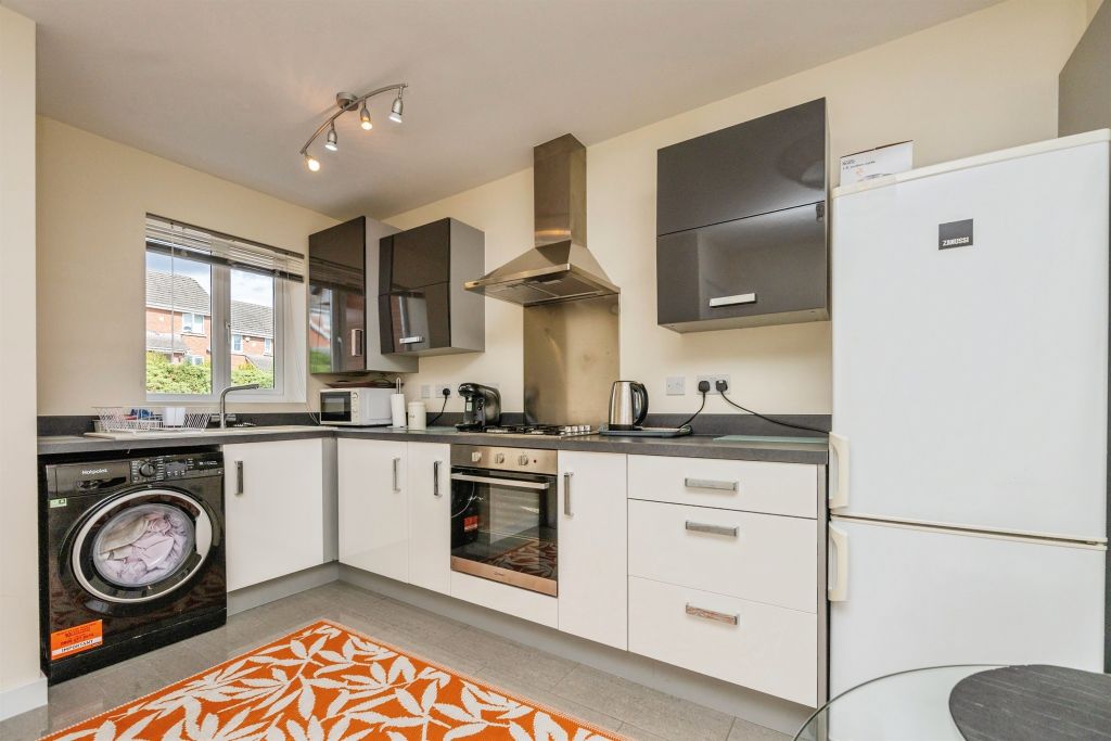 Property photo 2 of 17
