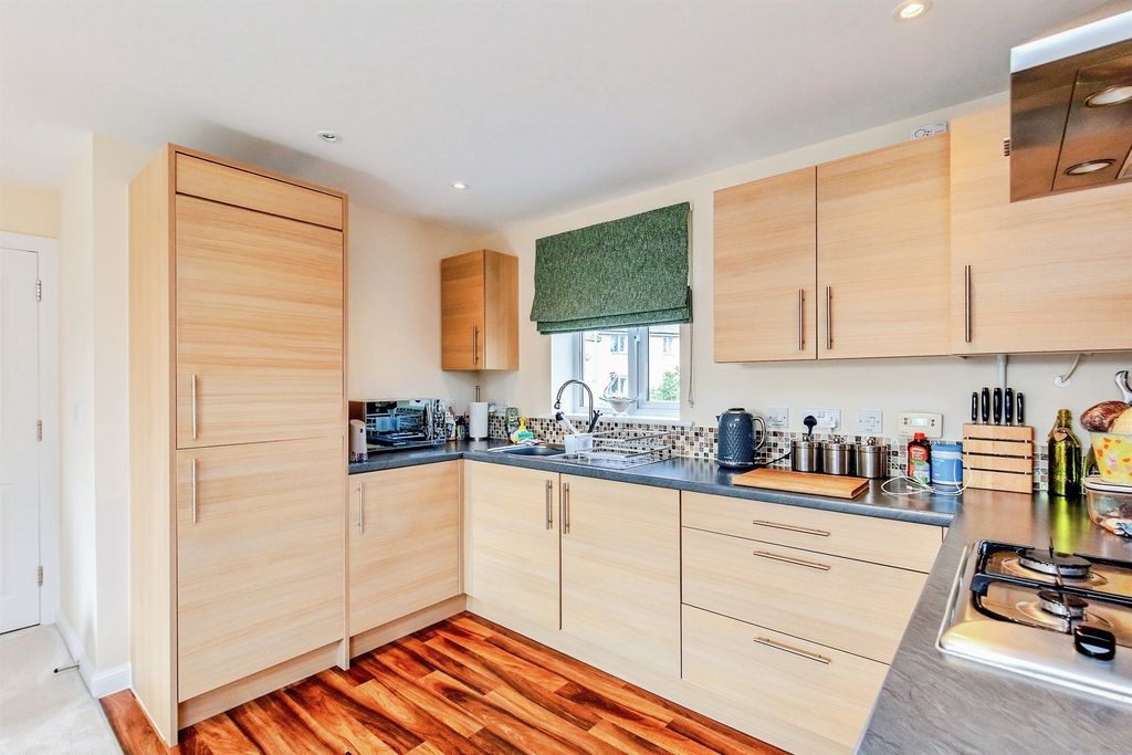 Property photo 3 of 13