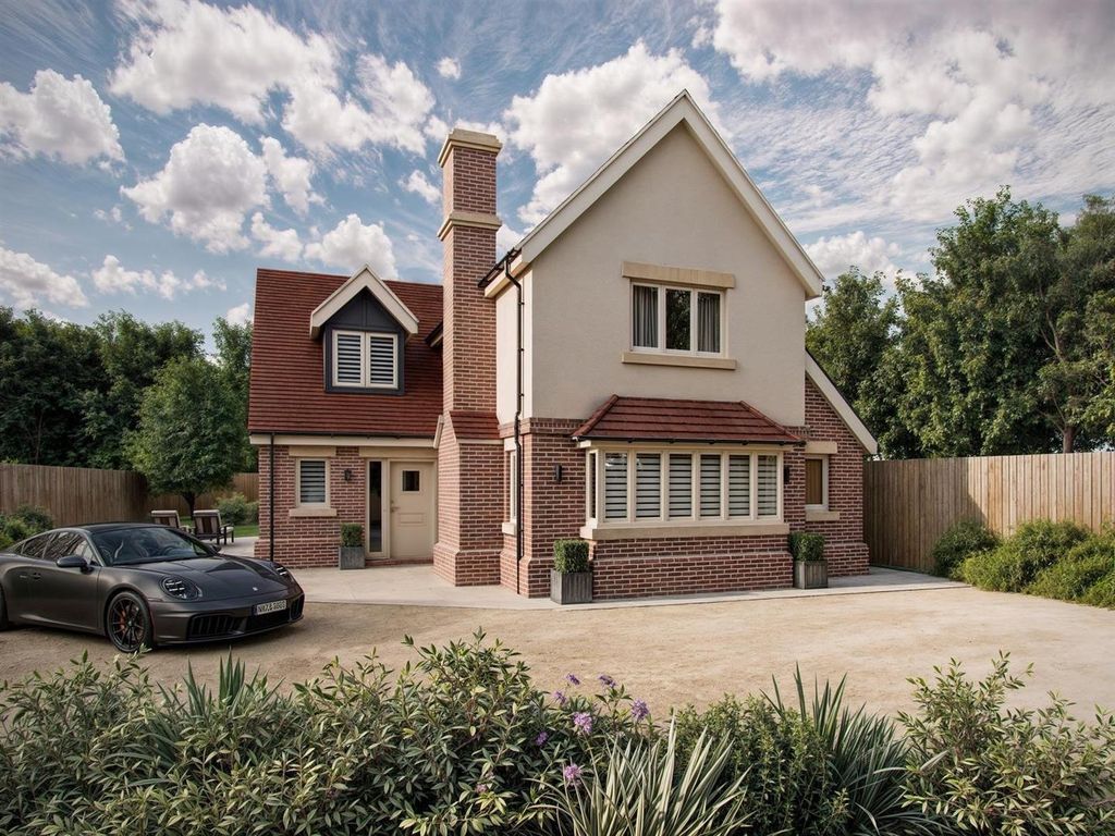 Property photo 2 of 9